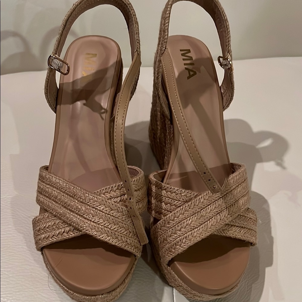 MIA Alouette Women's Tan Wedge Sandals Size 9